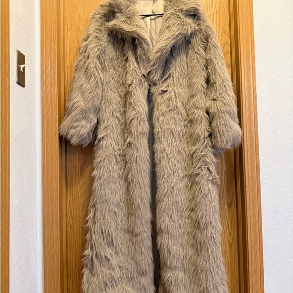 H&M Full-Length Faux Fur Teddy Coat - Tan - Picture 4 of 12